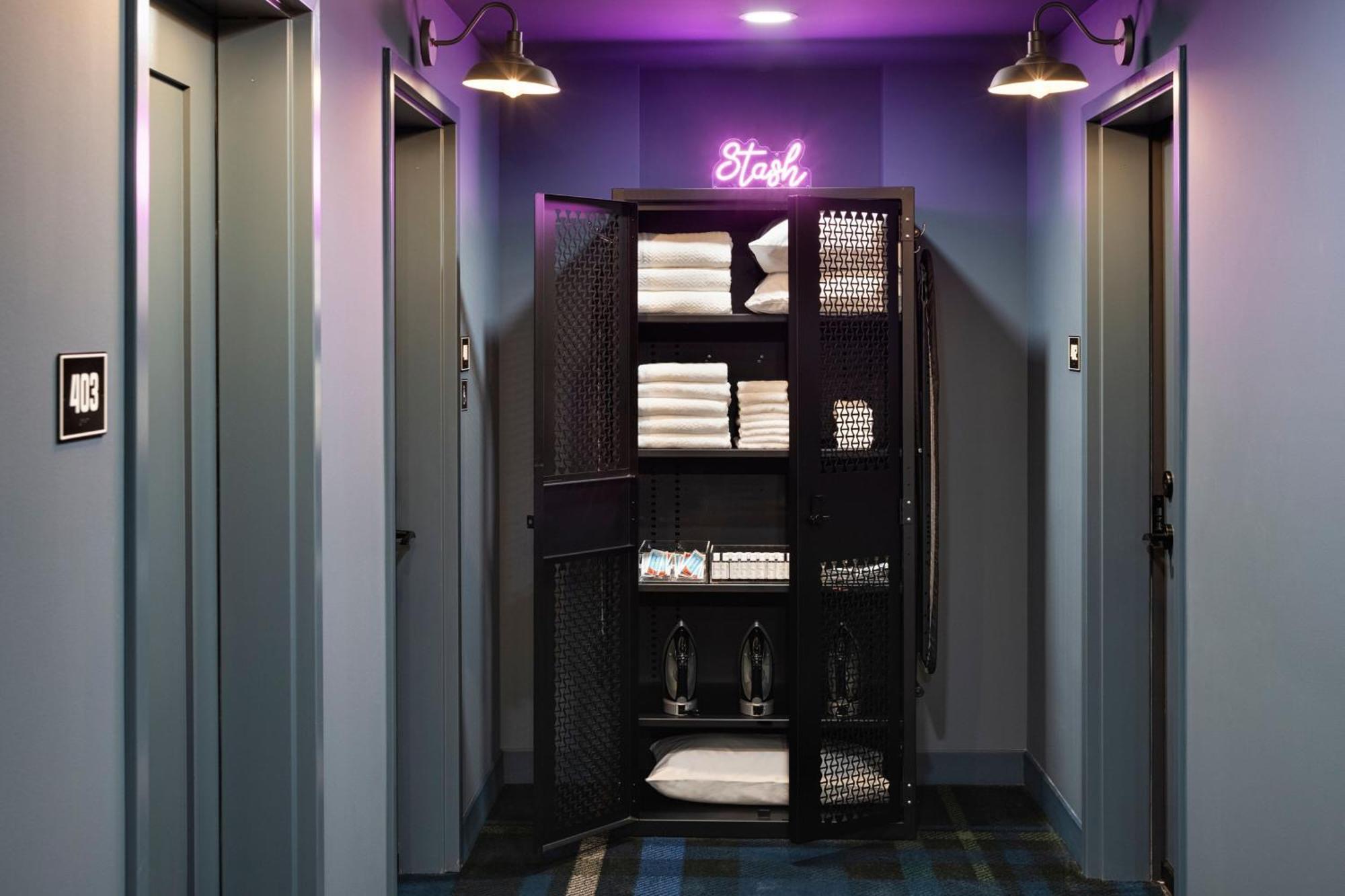 Hotel Moxy Omaha Downtown Exterior foto
